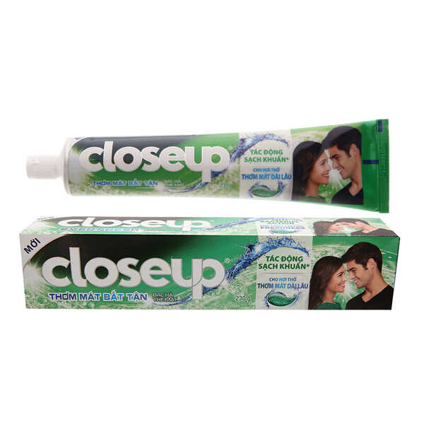 Kem Đánh Răng Closeup Hương Bạc Hà 230G