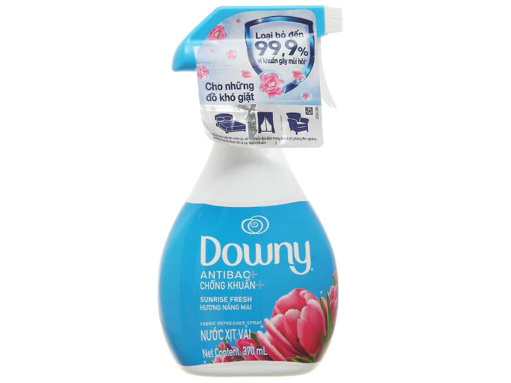 Nước xịt vải Downy hương nắng mai