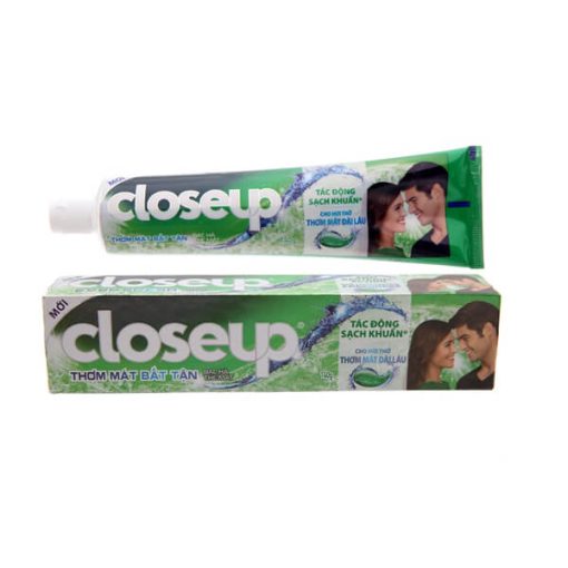 Kem Đánh Răng Closeup Bạc Hà Thơm Mát Bất Tận 140g